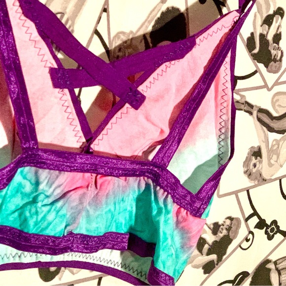 Strappy Bralette - Picture 2 of 4